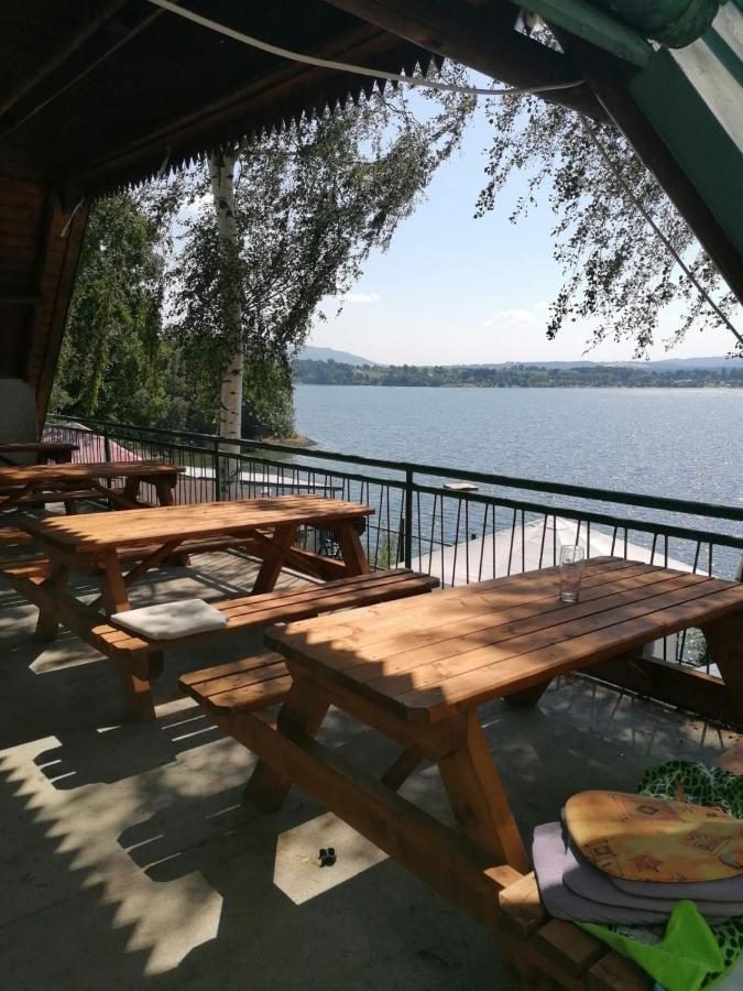 Sk Delfin Jesenice Cheb Hotel Екстериор снимка